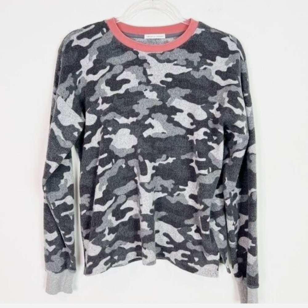 Threads 4 Thought Women’s Small Grey Camouflage Crew Neck Lightweight Sweatshirt